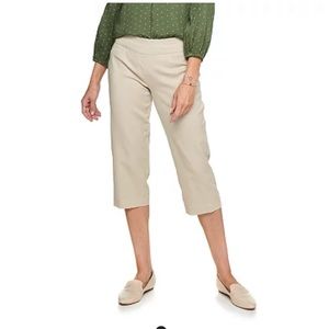 NWT, Women's Croft & Barrow® Effortless Stretch Capri Pants Size 24W